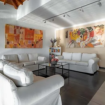 La Luna Hotel