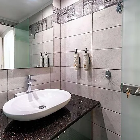 La Luna Hotel 4*